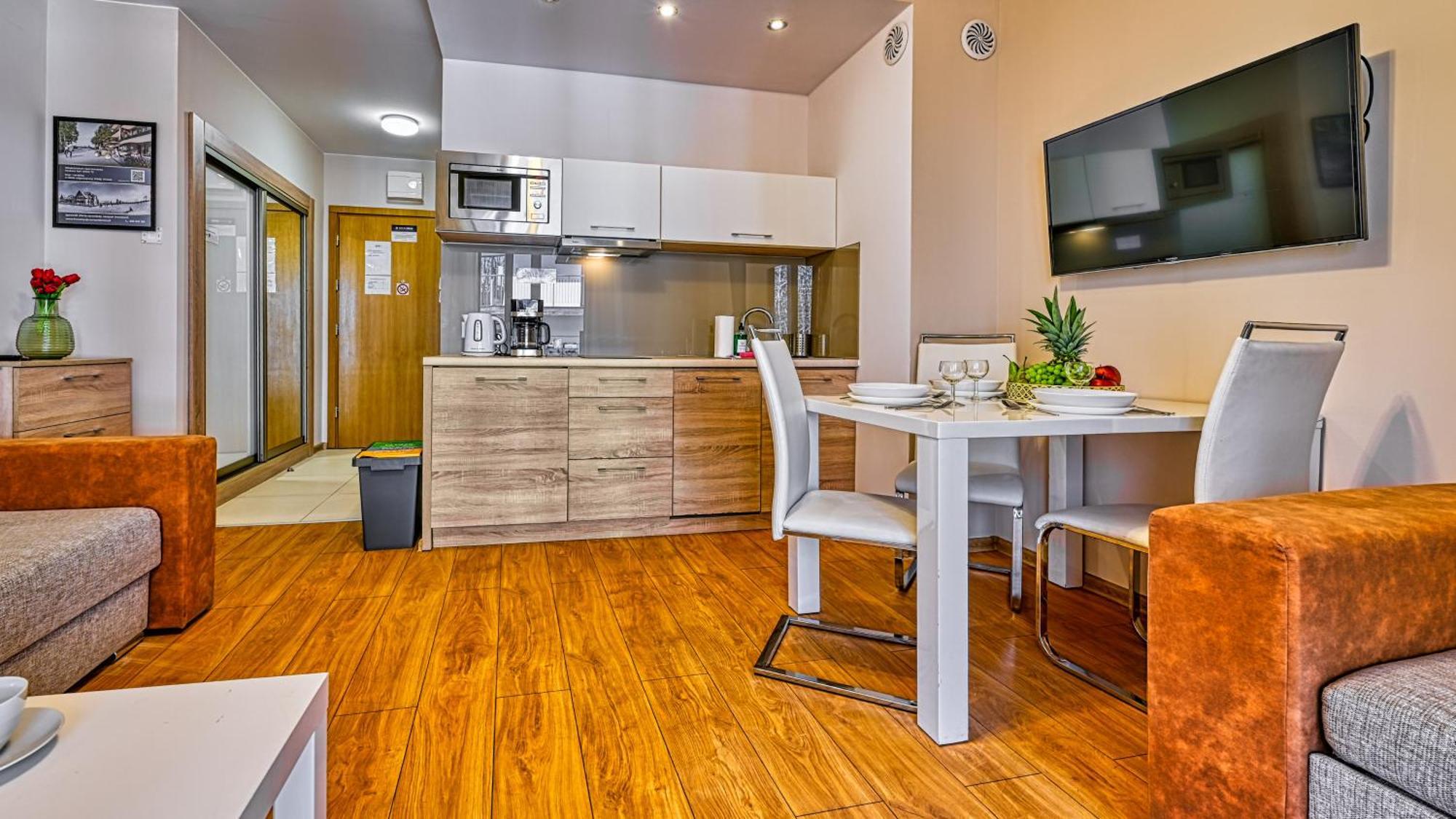 Apartamenty Sun & Snow Resort Izery ชกลาร์สกา ปอเรมบา ภายนอก รูปภาพ